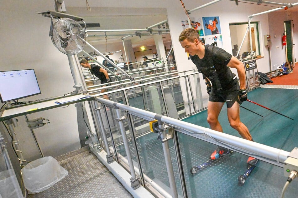 Was macht die Form? Die Frage stellte sich Justus Strelow (29) beim IAT, um danach im Training anzugreifen.