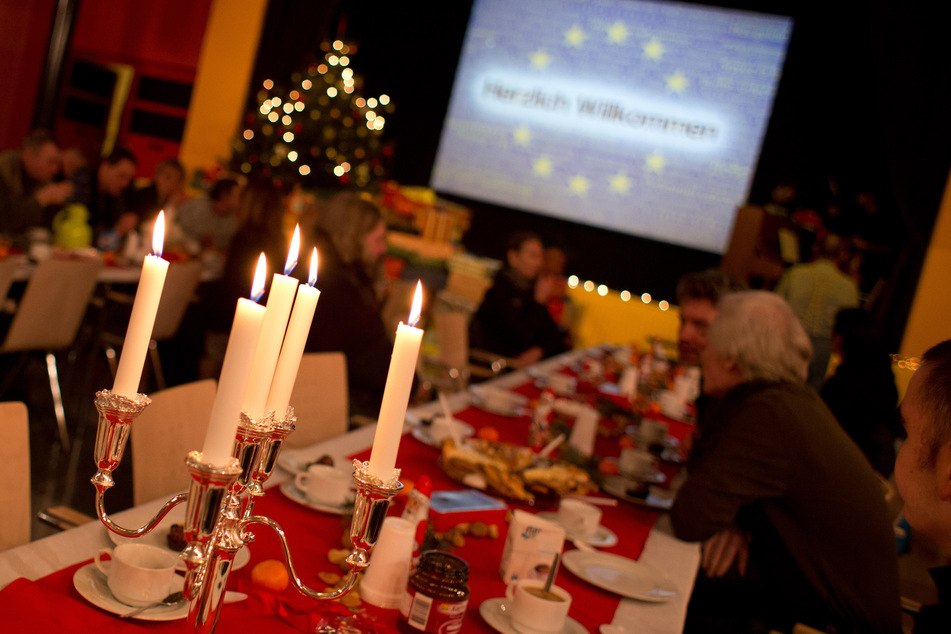 Die Gastronomie in NRW erwartet am Jahresende deutliche Umsatzrückgänge, weil wegen der Corona-Pandemie zahlreiche Weihnachtsfeiern gestrichen werden (Symbolbild).