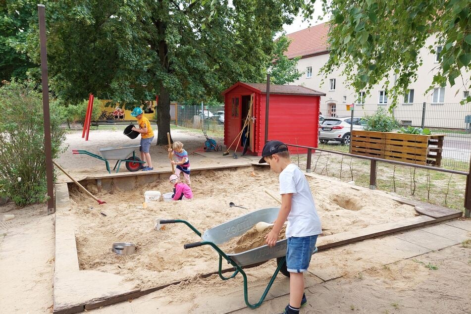 Die Kindertagesstätte restauriert gerade ihr Außengelände.