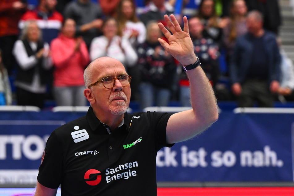 Wolfgang Söllner (†67), der den Volleyball in Dresden, Sachsen und Deutschland prägte, verstarb am Sonntag nach schwerer Krankheit.