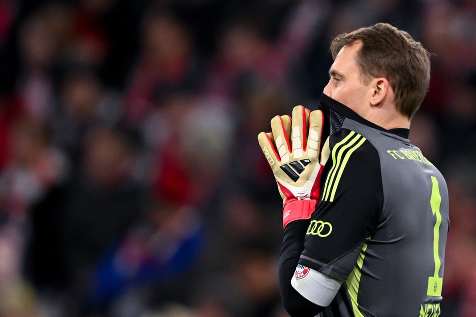 Wahrscheinlich verpasst Bayern Münchens Torhüter Manuel Neuer den Kracher gegen den BVB.