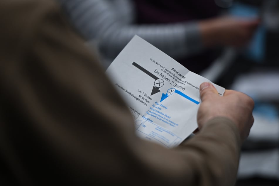 In einem Wahlkreis im Leipziger Außenraum steht die AfD auf manchen Wahlzetteln offenbar gar nicht drauf. (Symbolbild)