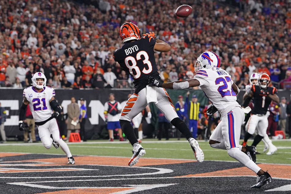 Monday's cancelled game between the Bengals and The Bills led to some NFL playoff changes.
