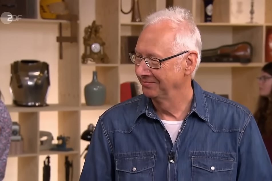 Helmut Krämer (68) aus Kreuztal möchte bei "Bares für Rares" rund drei Kilogramm Porzellan loswerden.