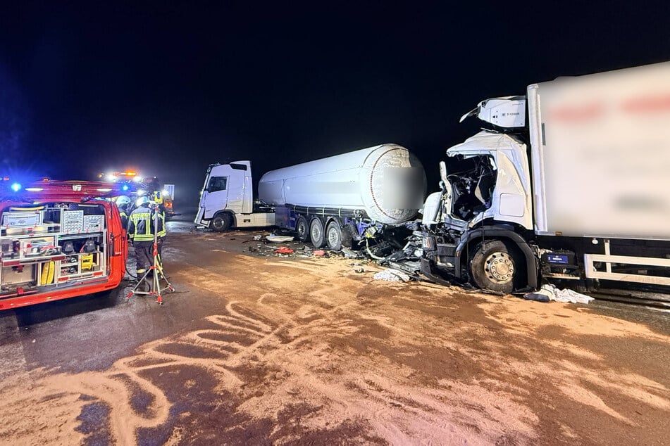 Die Einsatzkräfte waren viele Stunden im Einsatz.