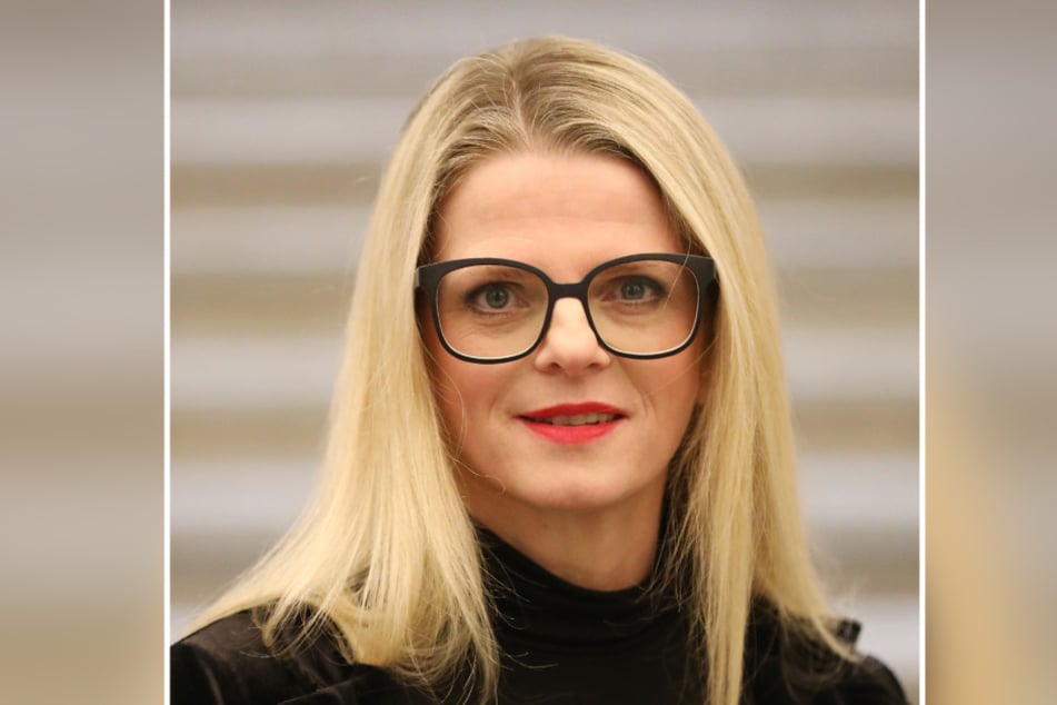 Linken-Fraktions-Chefin Susanne Schaper (47) fordert eine Kurskorrektur in der städtischen Personalpolitik.