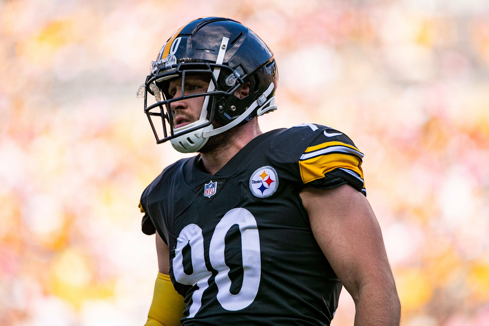 linebacker T.J. Watt leads the Steelers' notoriously tough defense in the 2021 NFL regular season.