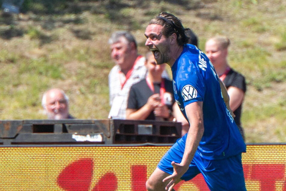 Finaltag der Amateure live: Berliner Klub trifft in Unterzahl und holt den Pokal