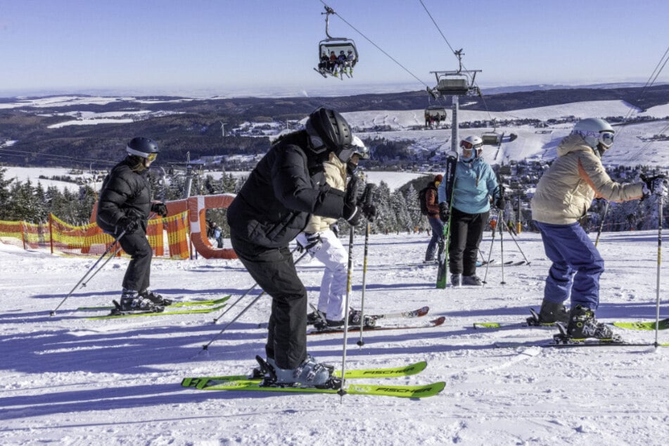Ski-Freunde aus ganz Sachsen reisten an: "Superwochenende" für Oberwiesenthal