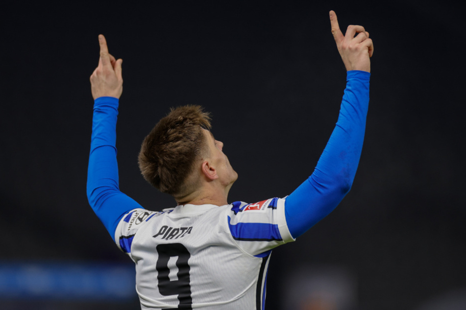 Krzysztof Piatek wurde mit einem Doppelpack zum Derbyhelden.