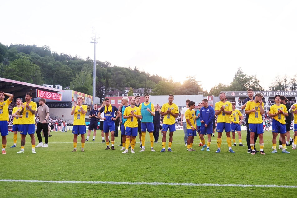 Wie viele Spieler aus dem aktuellen Kader werden auch noch in der kommenden Saison da sein?