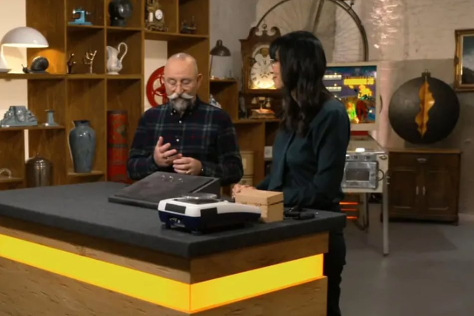 Eine Aussage von "Bares für Rares"-Moderator Horst Lichter (64) hat bei ZDF-Expertin Heide Rezepa-Zabel (60) für Verstimmung gesorgt.