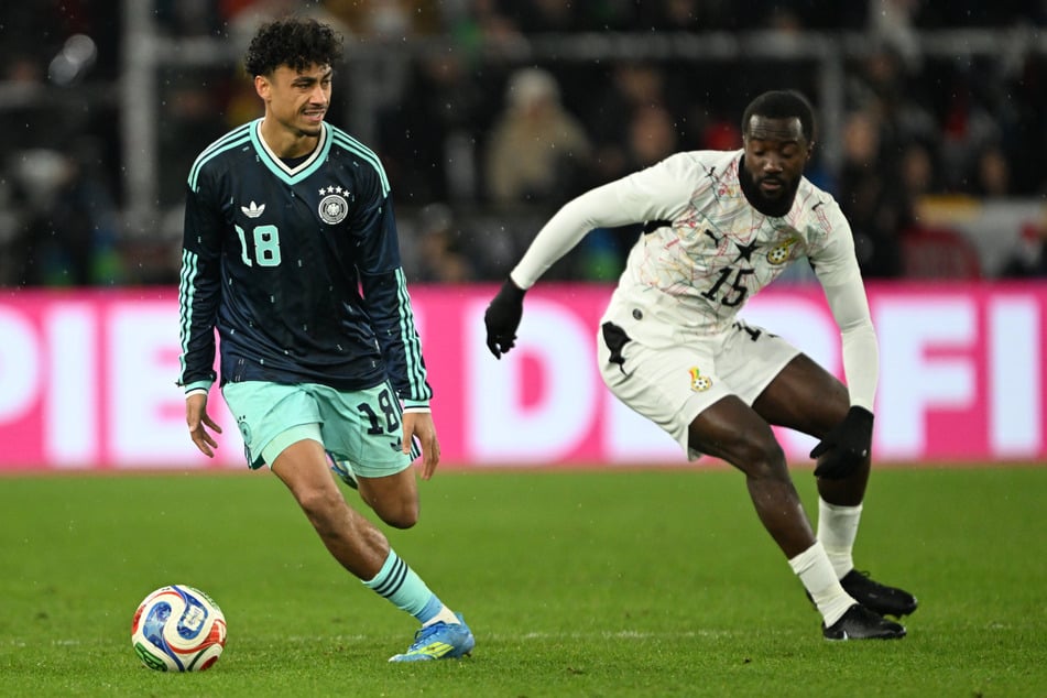 Beim 2:1 über Ghana beim Freundschaftsspiel Ende März in Stuttgart hatte Nathaniel Brown (l.) seinen dritten Einsatz für die Deutsche A-Nationalmannschaft.