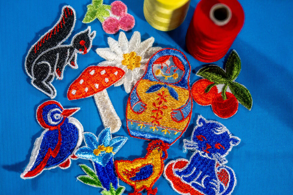 Eine kleine Auswahl der unzähligen Motive, welche damals auf die Kinderschürzen kamen.