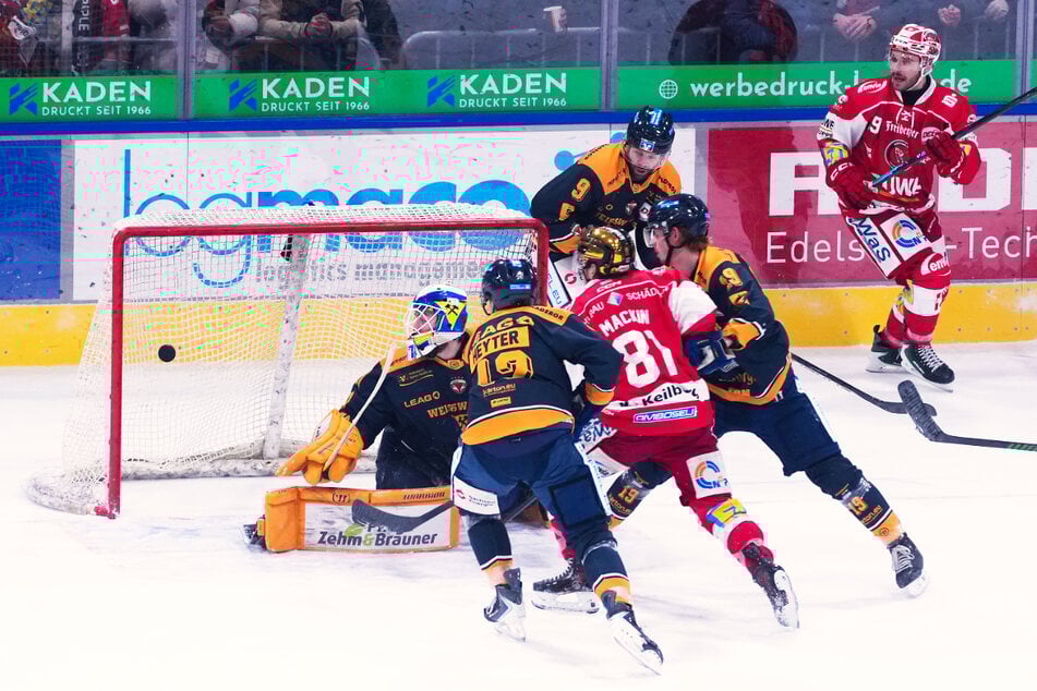 Die hitzige Rivalität geht weiter! Eispiraten treffen auf Lausitzer Füchse in den Pre-Playoffs