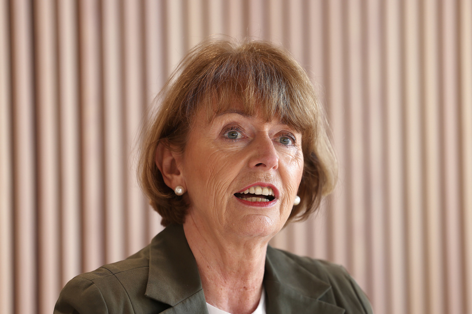 Henriette Reker (64, parteilos) erntet für ihre Entscheidung pro Muezzin-Ruf nicht nur Lob. Das Thema wird kontrovers diskutiert.