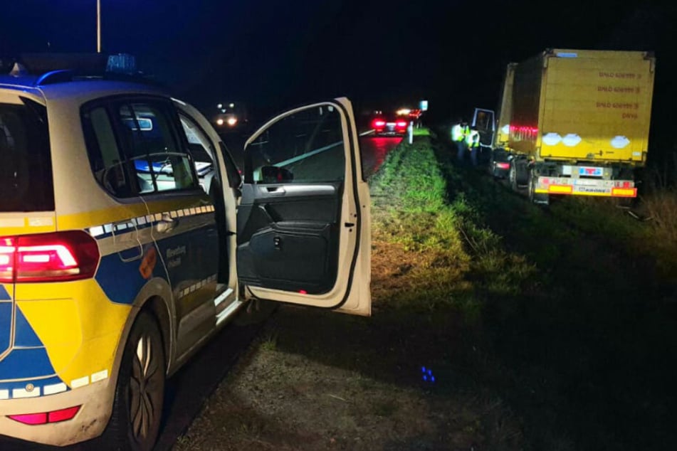 Polizisten am Unfallort