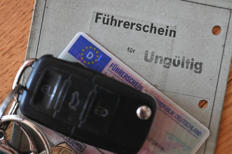 Nicht nur in Berlin, sondern in ganz Deutschland, müssen alte Führerscheine gegen die neue EU-Version ausgetauscht werden. (Symbolfoto)