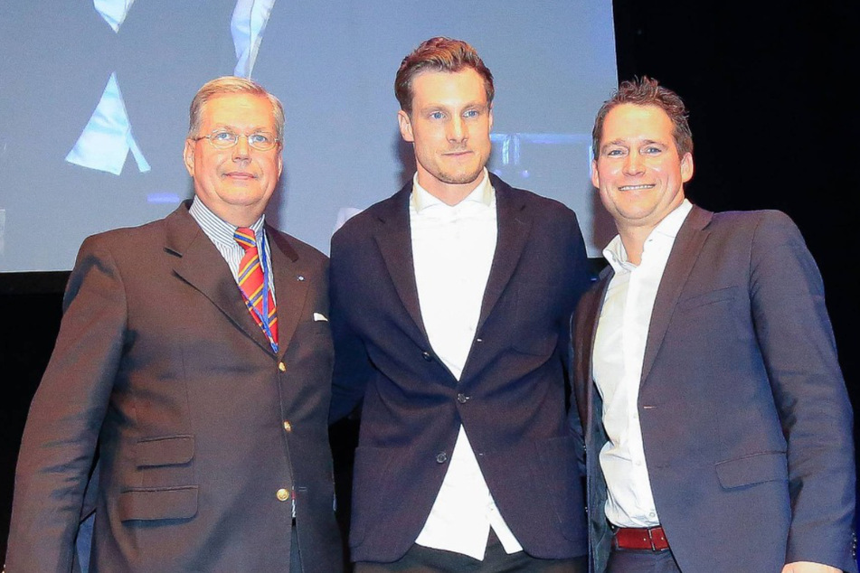 Der Machtkampf zwischen HSV-Präsident Marcell Jansen (M.), Vize Thomas Schulz (l.) und Schatzmeister Moritz Schaefer (r.) geht weiter. (Archivfoto)