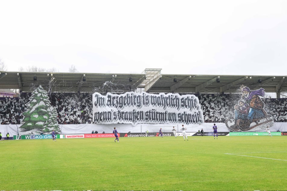 Weihnachten und Erzgebirge - das gehört einfach zusammen. Zur Mettenschicht soll ein Heimsieg für zusätzlich gute Stimmung sorgen.