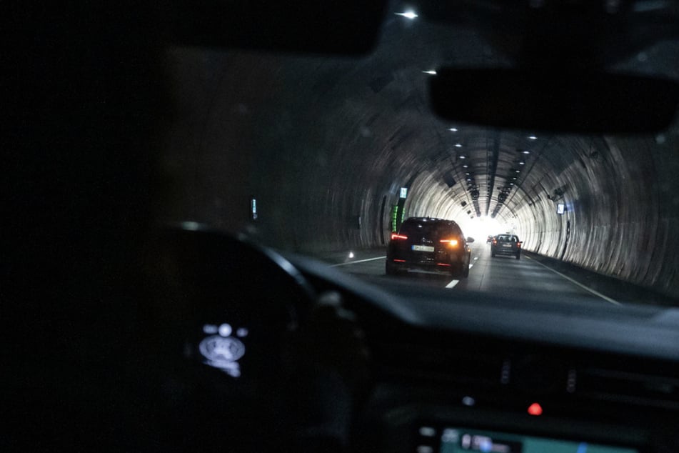 Die Tunnelanlage Berg Bock in Fahrtrichtung Sangerhausen war nach dem Unfall zeitweise voll gesperrt. (Symbolfoto)