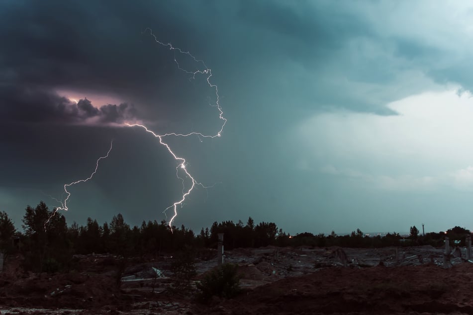 Vor dem Wochenende sind im ganzen Land Schauer und kurze Gewitter möglich.