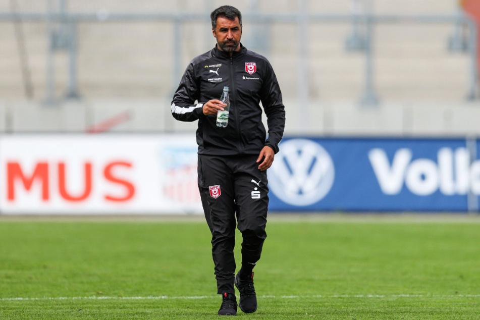 Coach Ismail Atalan hat mit dem HFC seit seinem Amtsantritt nur einen Punkt aus fünf Spielen geholt.