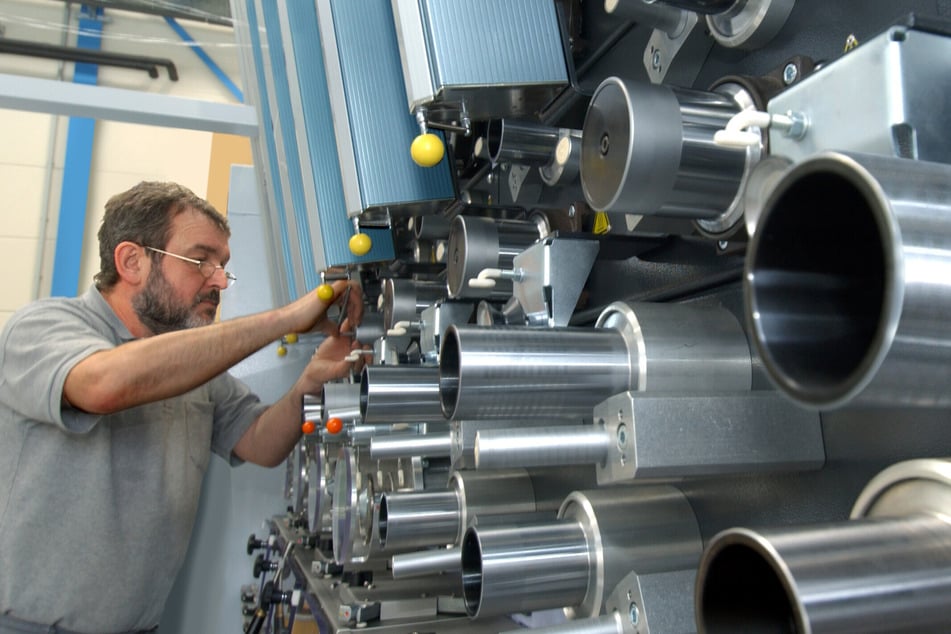 Die meisten Maschinen, die Mitarbeiter der STC Spinnzwirn bauen, werden exportiert.