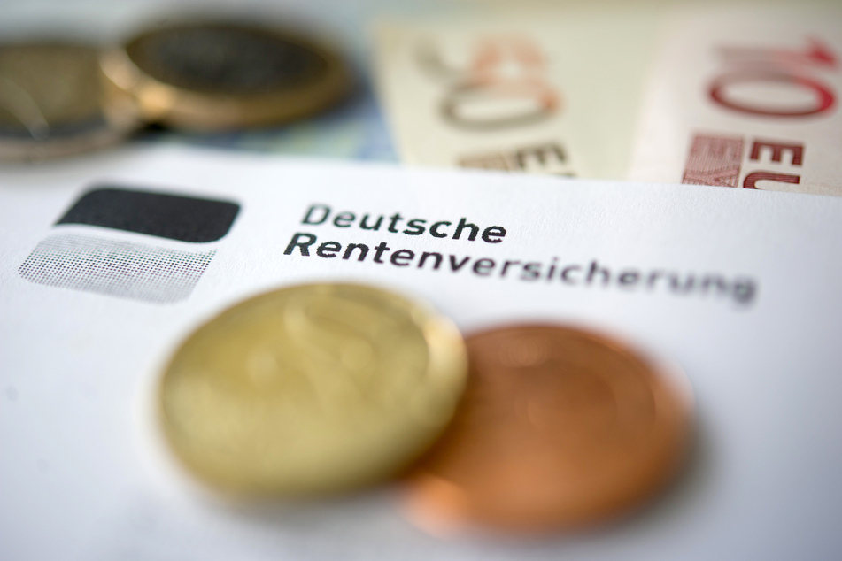 Die Renten in Deutschland steigen zum 1. Juli. (Symbolbild)