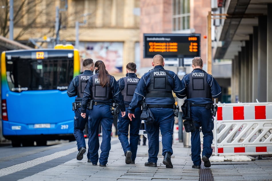 Die Zentralhaltestelle ist nach Einschätzung der Polizei einer von elf unsicheren Orten im Chemnitzer Zentrum.