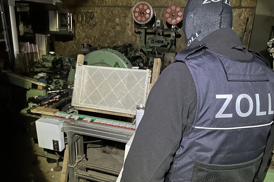 Die illegale Zigarettenfabrik wurde am Freitagnachmittag entdeckt.