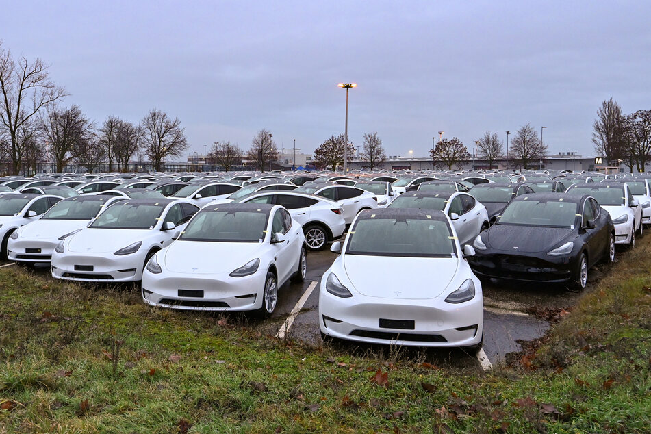 Fahrzeuge der Tesla-Modelle S, X, 3 und Y sind von dem Rückruf betroffen.