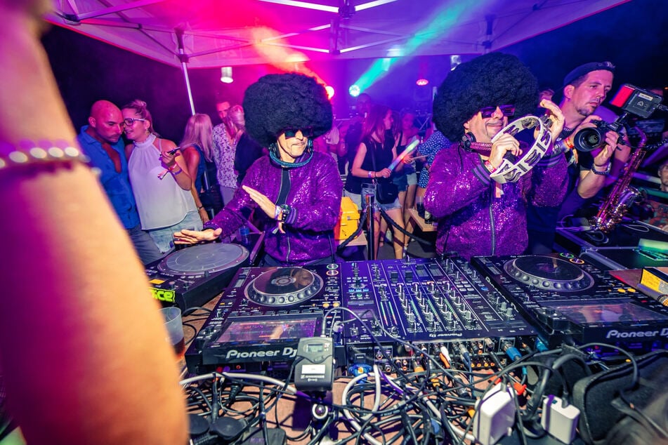 Das DJ-Duo "Disco Dice" sorgte bereits im letzten Jahr für Partystimmung und ist auch in diesem Jahr wieder mit an Bord.