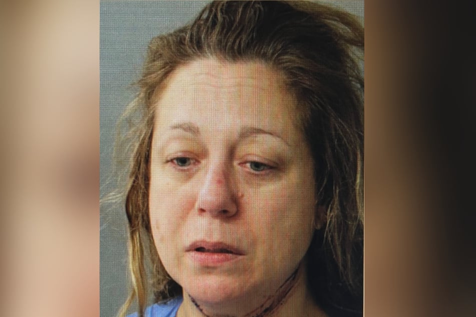 Janette MacAusland (49) wird nun wegen Mordes an ihren beiden Kindern angeklagt.