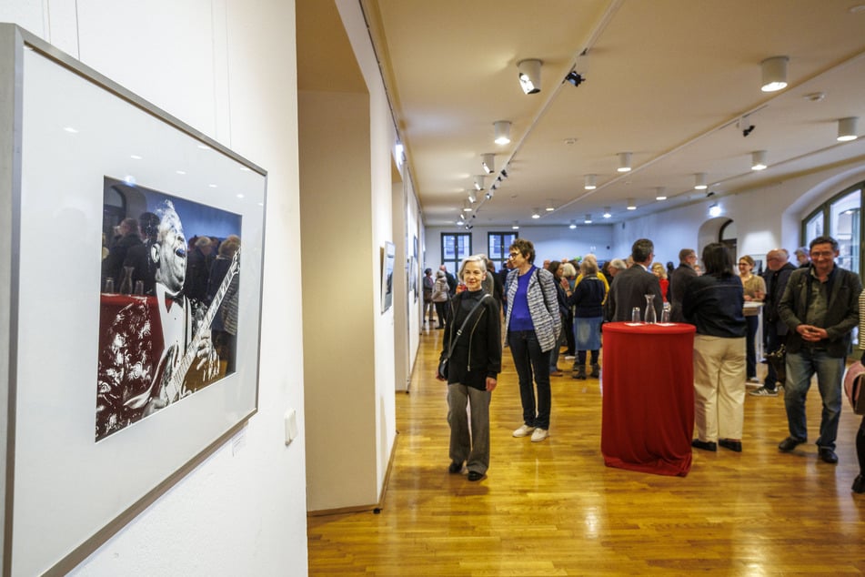 Eine Ausstellung im Kunstfoyer des Kulturrathauses zeigt ausgewählte Arbeiten Creutzigers.