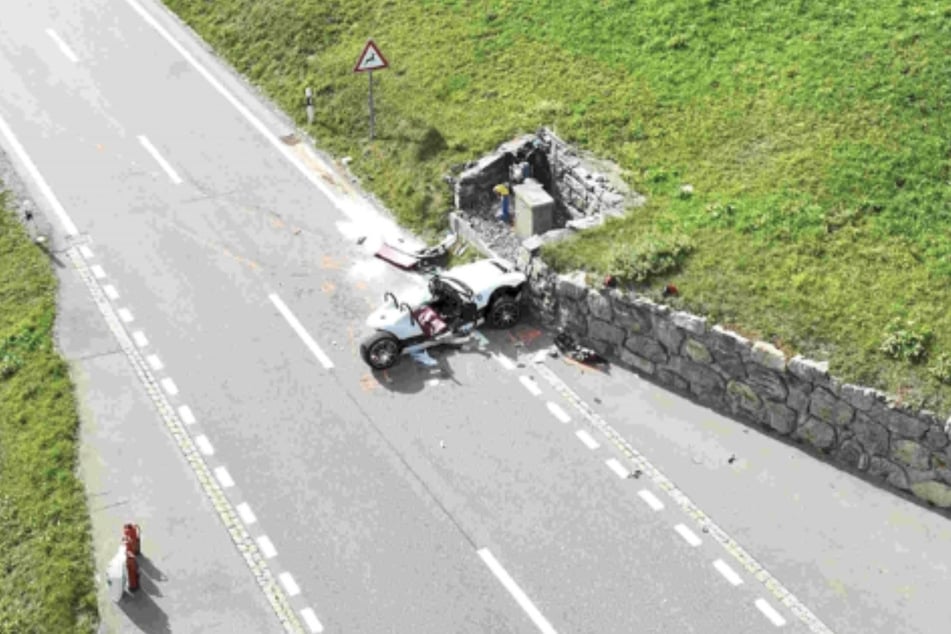 Die Überreste des Trikes, mit dem die beiden 18-Jährigen unterwegs waren.