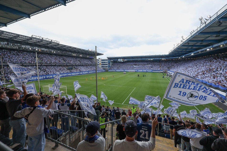 Über 26.000 Zuschauer werden heute erwartet, das Stadion auf der Alm damit voll bis unters Dach.
