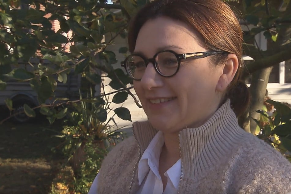 "Das perfekte Dinner"-Kandidatin Lilia (46) hält eigene Hühner im Garten.