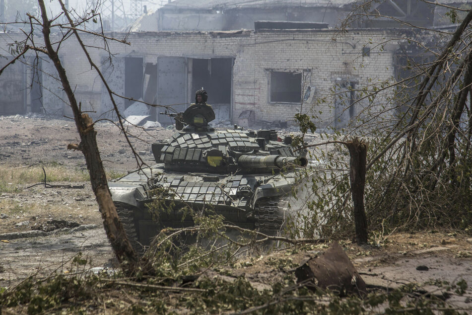 Die schweren Kämpfe an der Frontlinie in Sjewjerodonezk in der Region Luhansk dauern weiterhin an.