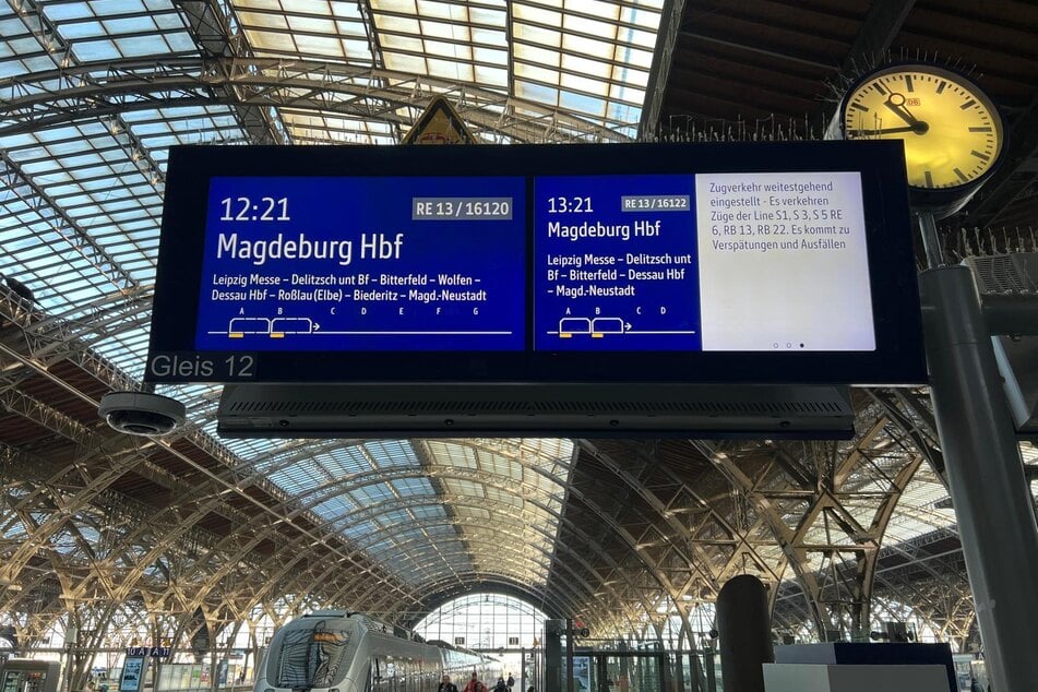 Fahrgäste mussten am Samstag viel Geduld mitbringen.