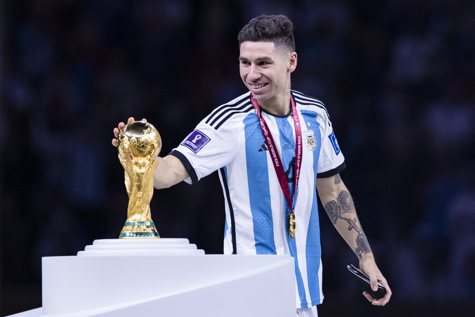Gonzalo Montiel (27) schoss Argentinien zum WM-Titel in Katar. Jetzt muss er wegen Vorwürfen der Gruppenvergewaltigung zum Psychiater.