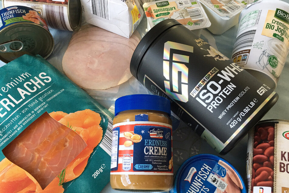 Ob Proteinpulver, Lachs oder Kidney-Bohnen: Eiweißquellen gibt es viele.