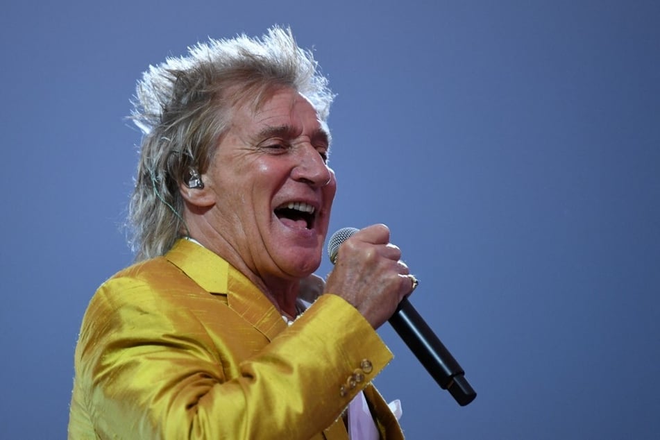 Rod Stewart's decades-long career will continue at the Glastonbury music festival this summer.