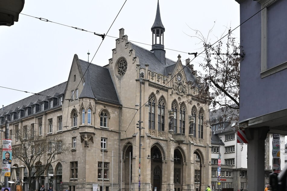 Einem Senior (67) wurde in Erfurt sein Handy geklaut. (Archivfoto)