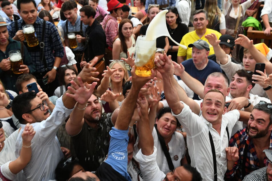Eine europaweite Ausschreibung für die Vergabe der Wiesn-Zelte ist abgelehnt, aber noch nicht vom Tisch.