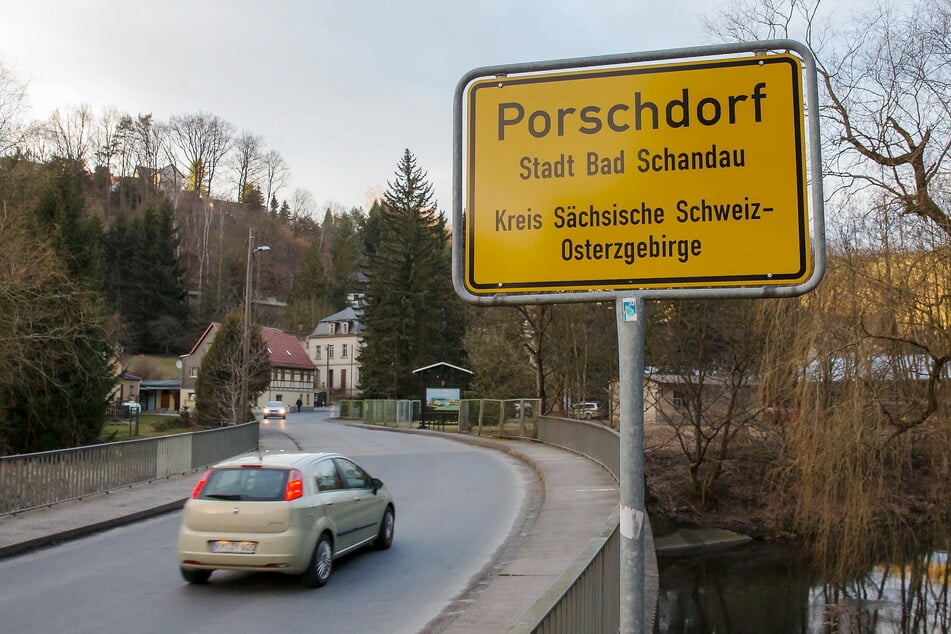 Nahe Bad Schandau wurde am Montag eine leblose Person gefunden.