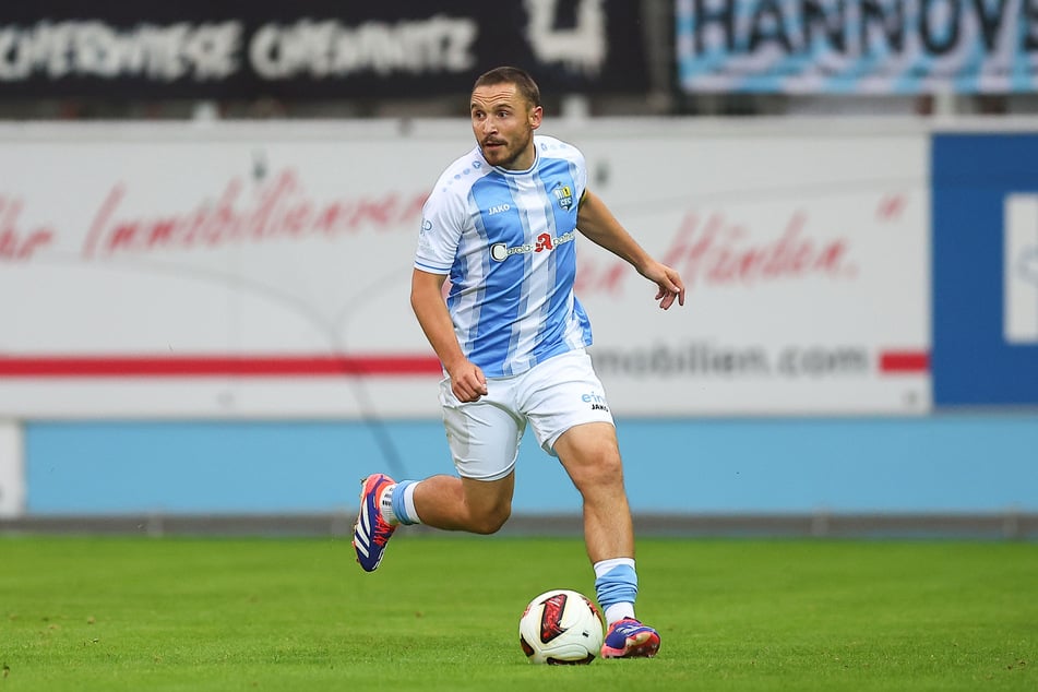 CFC-Kapitän Andreas Geipl (34) steht mit seiner Mannschaft auf Platz eins der Regionalliga Nordost.