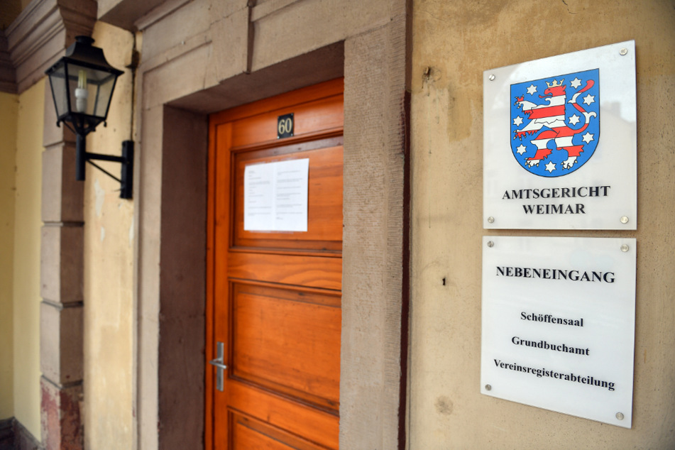 Dienstgeheimnisse verraten: Welche Strafe bekommt der Maulwurf-Polizist?