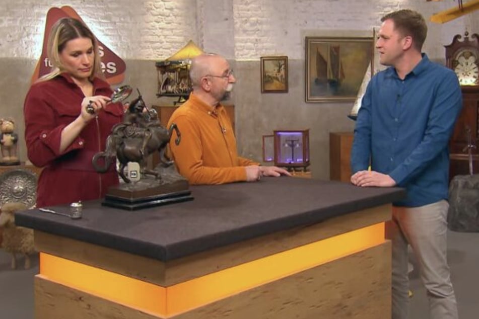 Jens aus Dorsten möchte bei "Bares für Rares" eine Skulptur verkaufen, doch es gibt einen Haken.