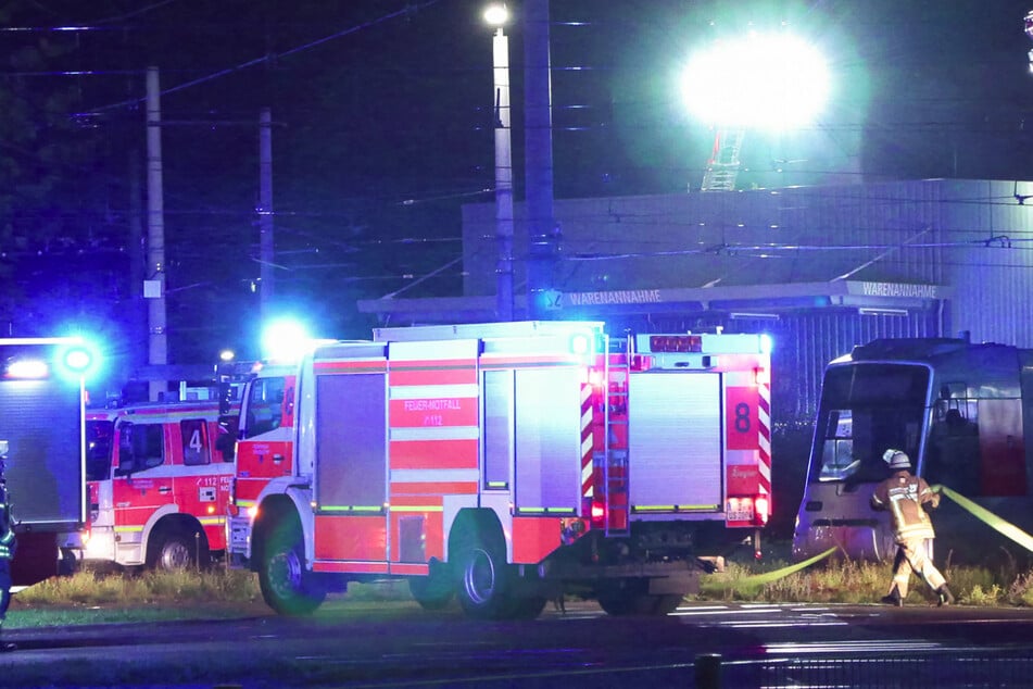 Die Feuerwehr war mit einem Großaufgebot vor Ort.
